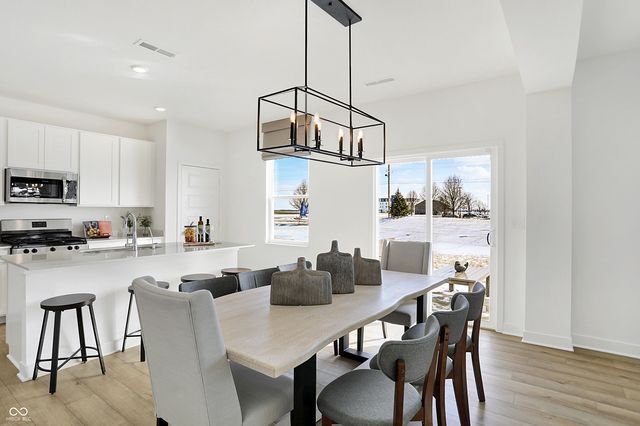 1624 Hemlock Circle, Greenfield, IN 46140