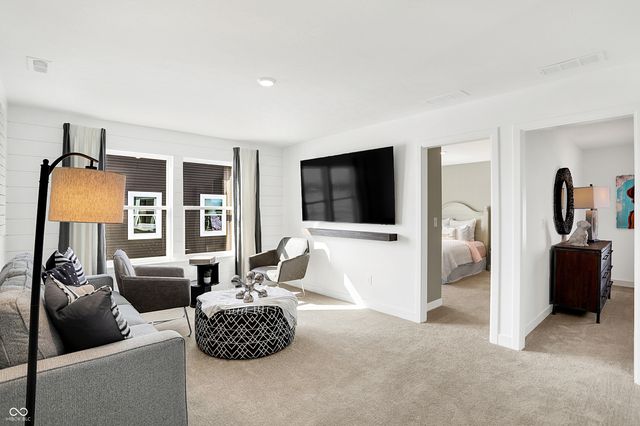 1624 Hemlock Circle, Greenfield, IN 46140