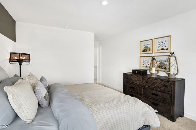 1624 Hemlock Circle, Greenfield, IN 46140