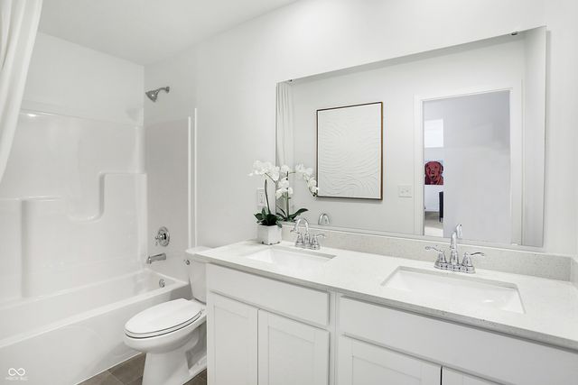 1624 Hemlock Circle, Greenfield, IN 46140