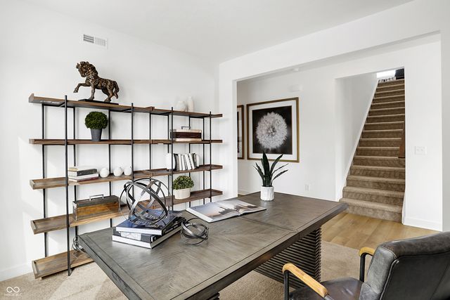 1624 Hemlock Circle, Greenfield, IN 46140