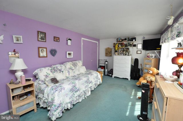 44 MYRTLEWOOD LN, Willingboro, NJ 08046