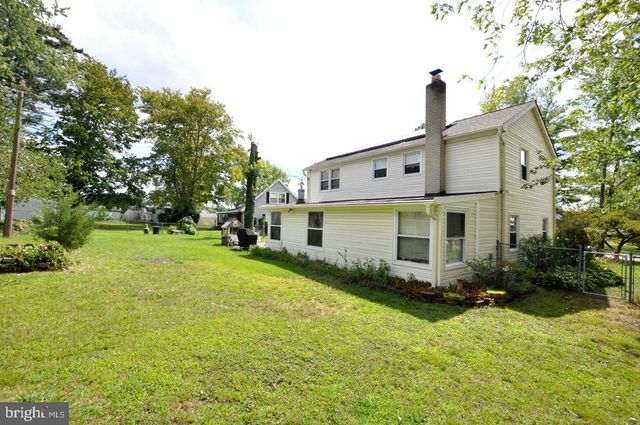 44 MYRTLEWOOD LN, Willingboro, NJ 08046