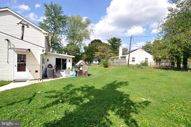 44 MYRTLEWOOD LN, Willingboro, NJ 08046