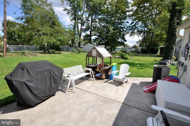 44 MYRTLEWOOD LN, Willingboro, NJ 08046