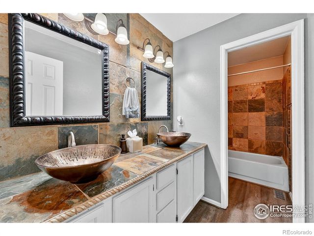 9910 Ashleigh Way, Highlands Ranch, CO 80126