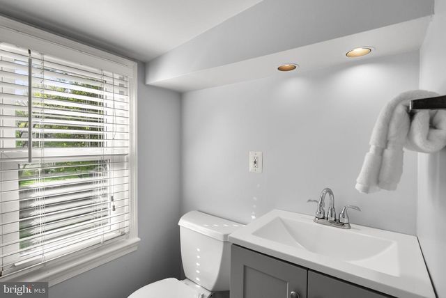 213 LEXINGTON DR, Silver Spring, MD 20901