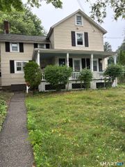 176 Forest Street, New Canaan, CT 06840