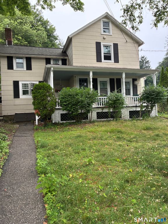 176 Forest Street, New Canaan, CT 06840