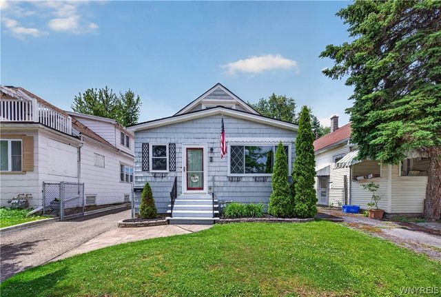 8 Winkler Road, Cheektowaga, NY 14225