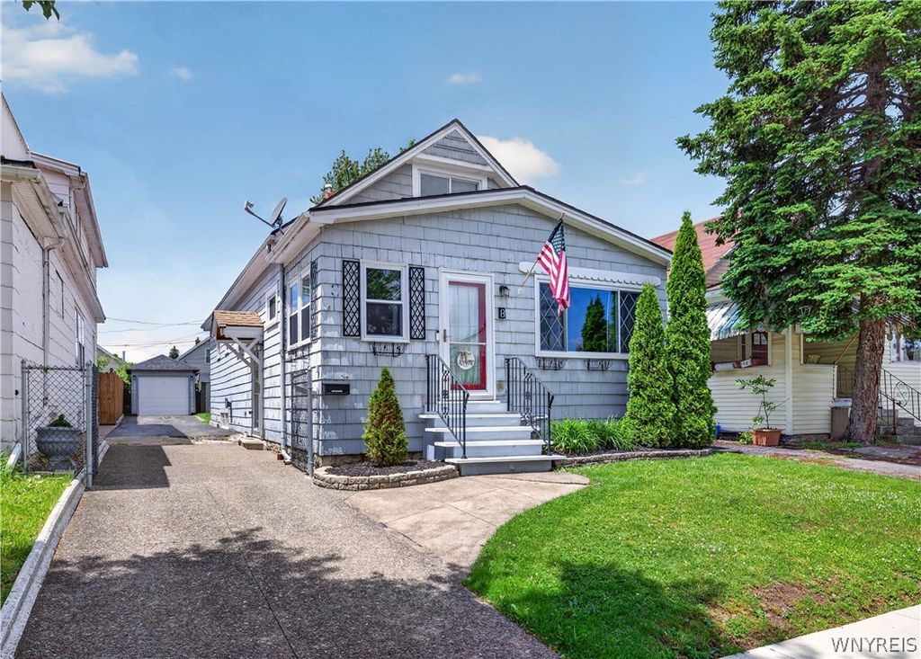8 Winkler Road, Cheektowaga, NY 14225