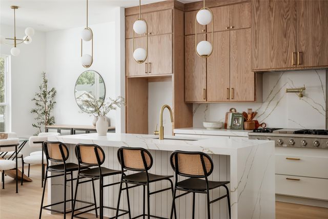 4046 Baker Avenue, Dallas, TX 75212