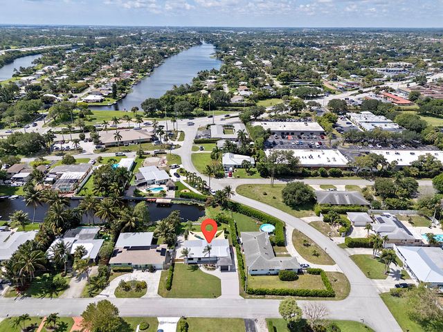 1510 Carandis Circle, Lake Clarke Shores, FL 33406