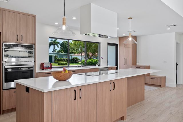 1510 Carandis Circle, Lake Clarke Shores, FL 33406