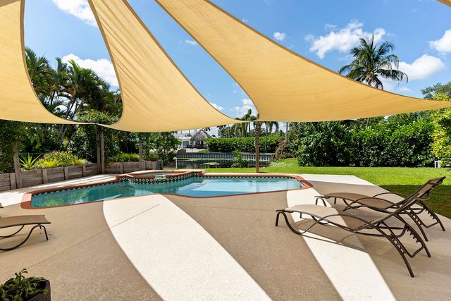 1510 Carandis Circle, Lake Clarke Shores, FL 33406