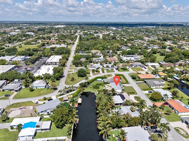 1510 Carandis Circle, Lake Clarke Shores, FL 33406