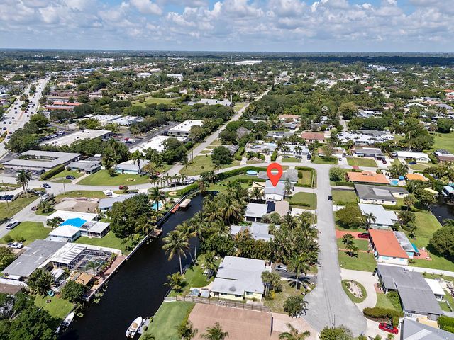 1510 Carandis Circle, Lake Clarke Shores, FL 33406