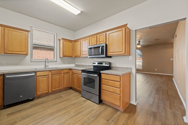 12252 Shadow Wood Trail, Burleson, TX 76028