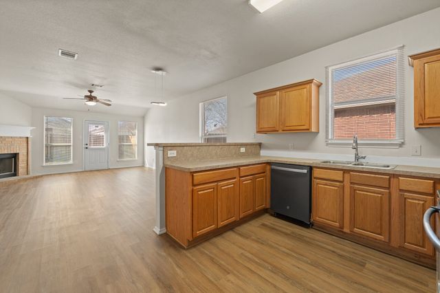 12252 Shadow Wood Trail, Burleson, TX 76028