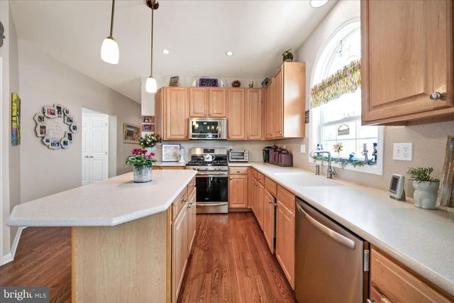 7 PIERSONS RDG, Hockessin, DE 19707