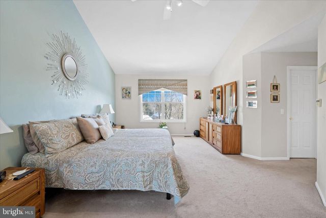 7 PIERSONS RDG, Hockessin, DE 19707