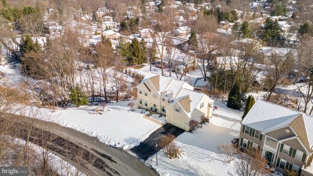 7 PIERSONS RDG, Hockessin, DE 19707