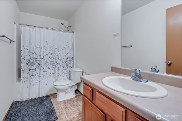 29704 217th Place SE, Kent, WA 98042