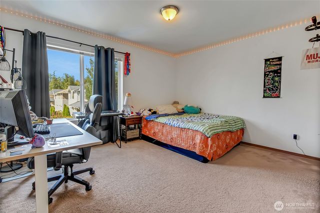 29704 217th Place SE, Kent, WA 98042