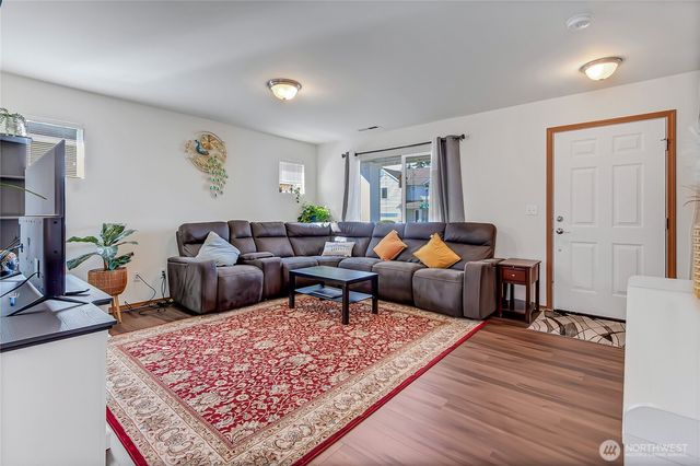 29704 217th Place SE, Kent, WA 98042