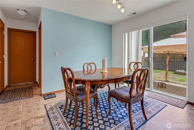 29704 217th Place SE, Kent, WA 98042