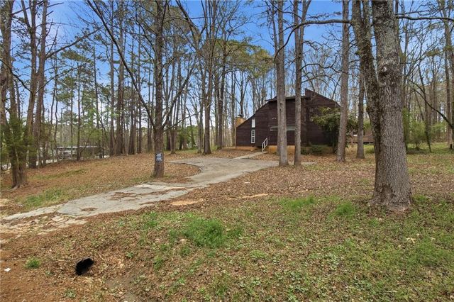 720 Twin Pines Road, Covington, GA 30014
