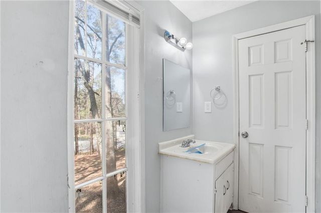 720 Twin Pines Road, Covington, GA 30014