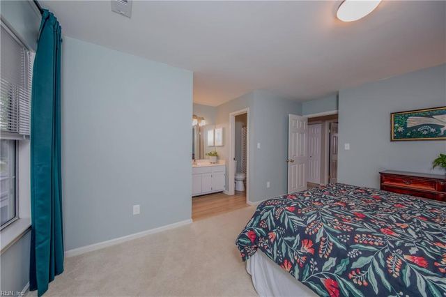110 Heather Way Apt C, Yorktown, VA 23693