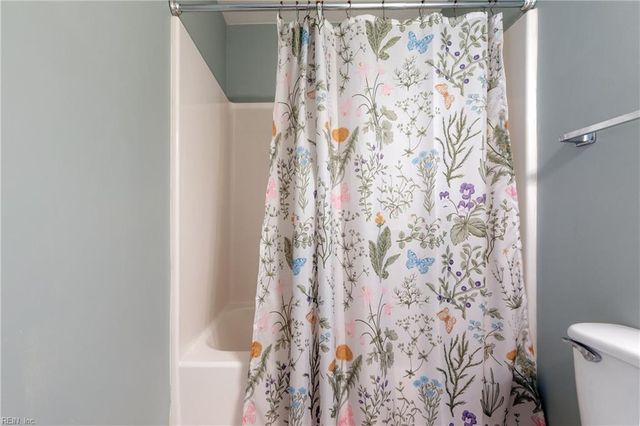 110 Heather Way Apt C, Yorktown, VA 23693