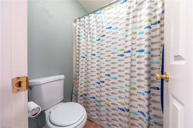 110 Heather Way Apt C, Yorktown, VA 23693