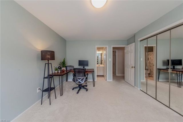 110 Heather Way Apt C, Yorktown, VA 23693