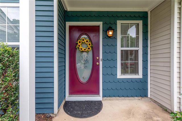 110 Heather Way Apt C, Yorktown, VA 23693