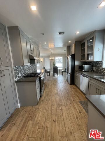 4439 Don Zarembo Drive, Los Angeles, CA 90008