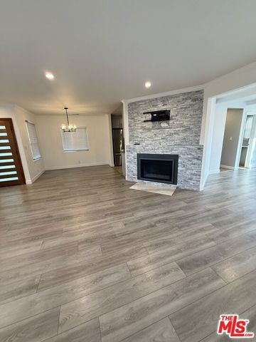 4439 Don Zarembo Drive, Los Angeles, CA 90008
