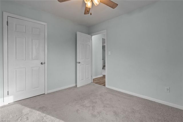 205R Gumwood DR, Hampton, VA 23666