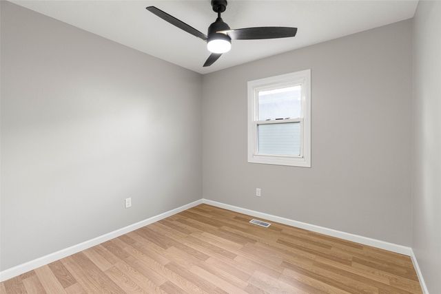 215 25th Avenue SW, Altoona, IA 50009
