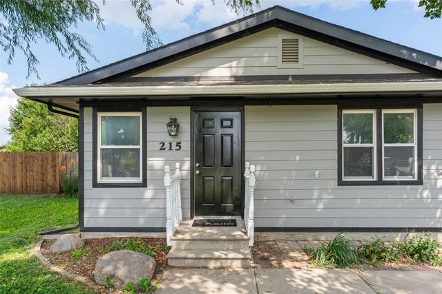 215 25th Avenue SW, Altoona, IA 50009