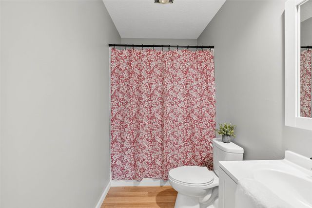 215 25th Avenue SW, Altoona, IA 50009