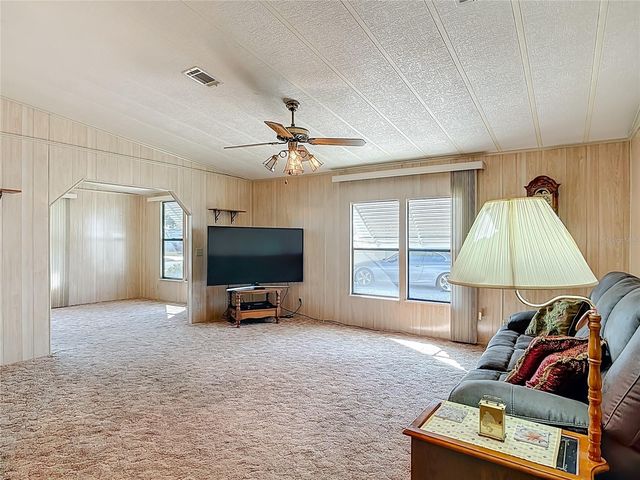 1441 APACHE CIRCLE, Tavares, FL 32778