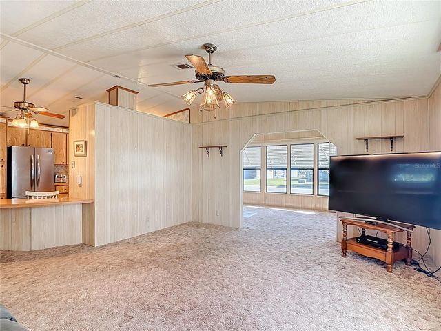 1441 APACHE CIRCLE, Tavares, FL 32778