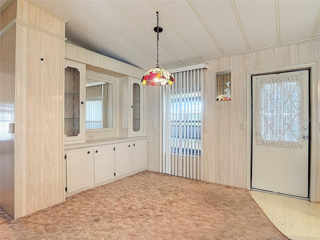 1441 APACHE CIRCLE, Tavares, FL 32778