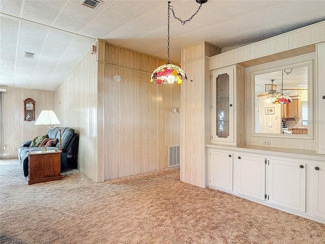 1441 APACHE CIRCLE, Tavares, FL 32778