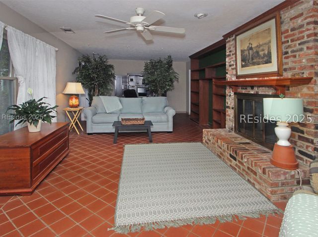 1 Tabby Rd, Hilton Head Island, SC 29928