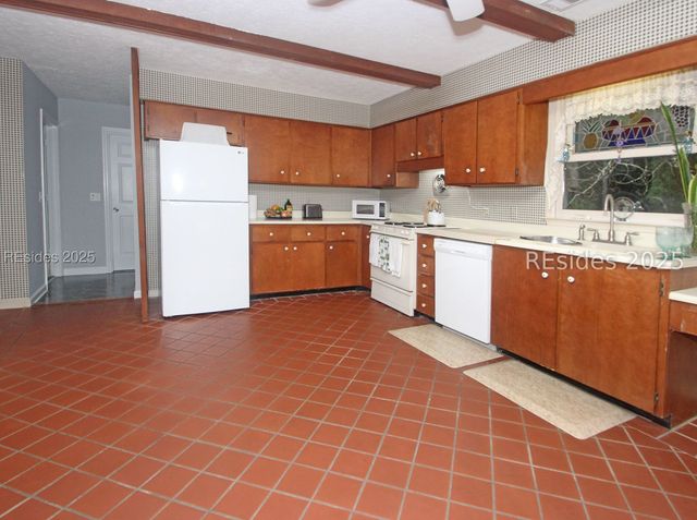 1 Tabby Rd, Hilton Head Island, SC 29928