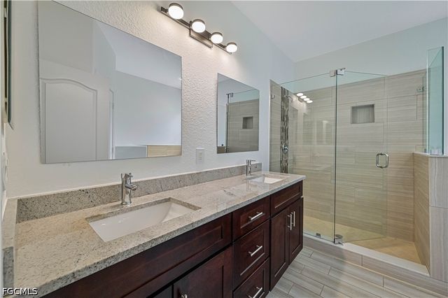8645 Pegasus DR, Lehigh Acres, FL 33971